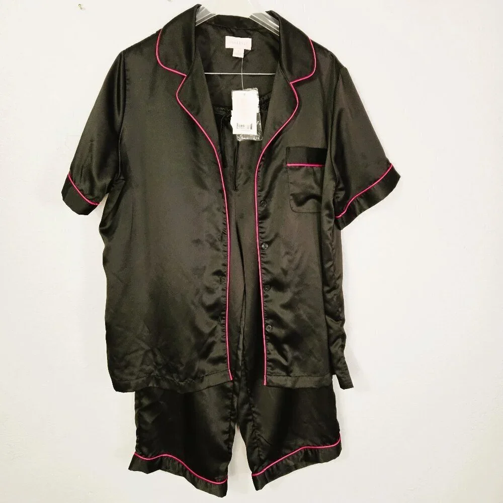 Cabernet Women's 2pc Black Luxurious Stylish Pajama Set with Red Piping Size M